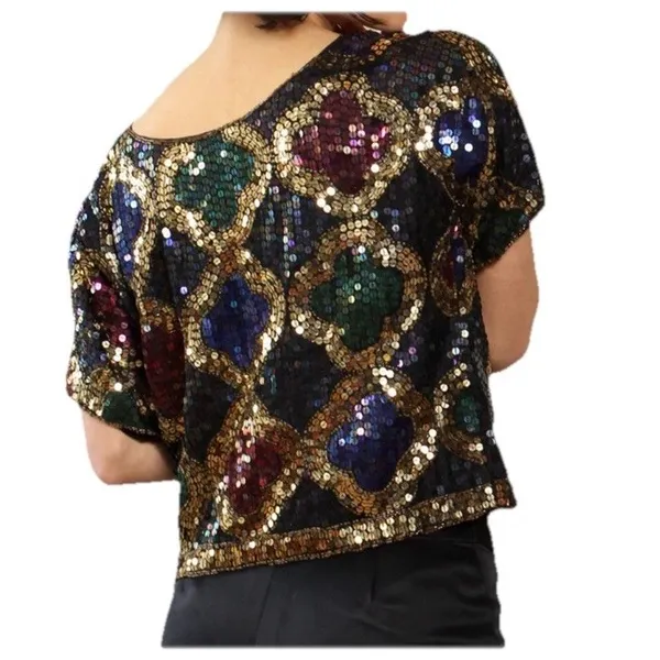 S N F‎ Silk Sequin Medallion Top And Shorts Size Medium - Image 4