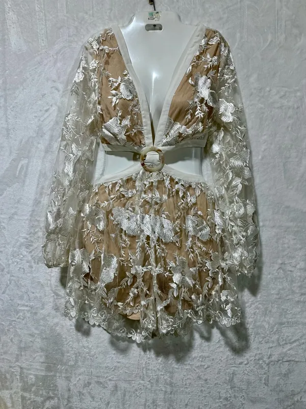 Blithe Rose Floral V Neck Corset Back lace Long sleeve Romper NWT size Small - Image 13