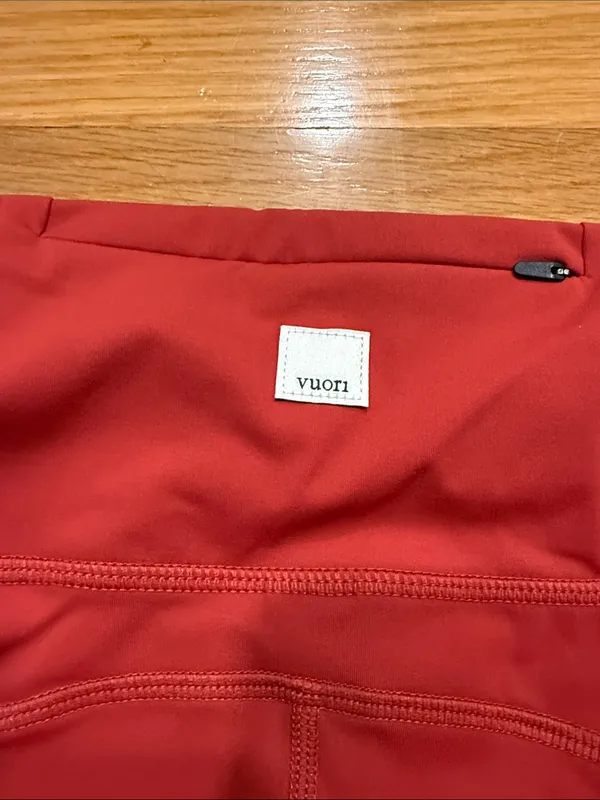 Vuori women’s stride pocket legging size small. - Image 5