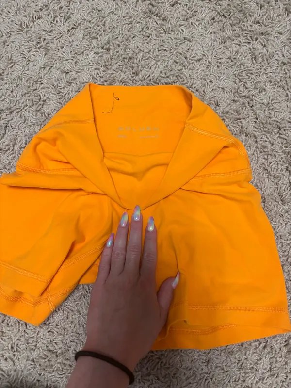 Aritzia Shorts Biker - Image 3