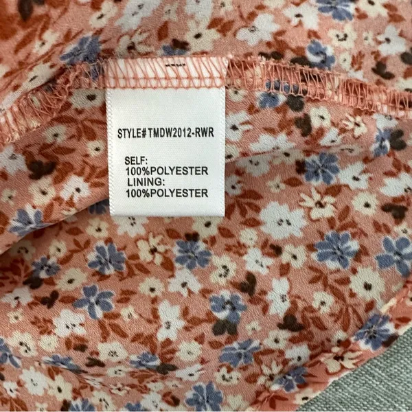 UO Altar’d State Ditsy Floral Babydoll Blouse Medium NWOT - Image 4
