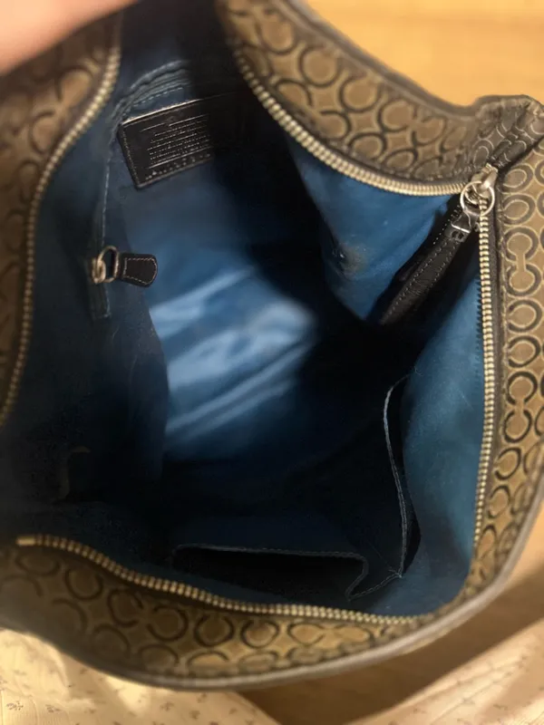 Coach Y2K Madison OP Art Pearlescent Signature Large Handbag - Image 5