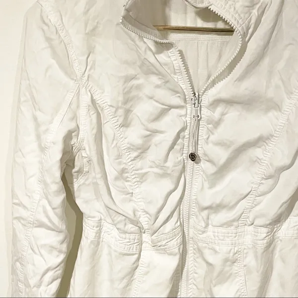 Lululemon Womens Size 6‎ White Cinched Waist Inner Peace Athletic Jacket - Image 3