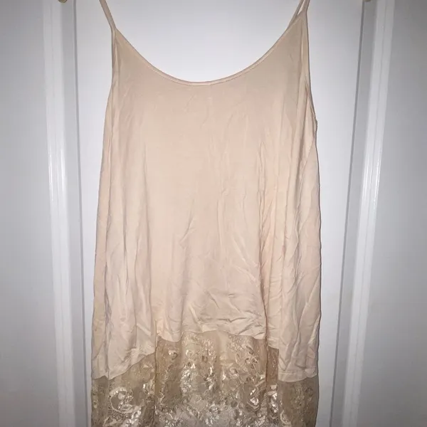 Altar’d State Neutral Cami with lace trim Size Small (NWT) - Image 3