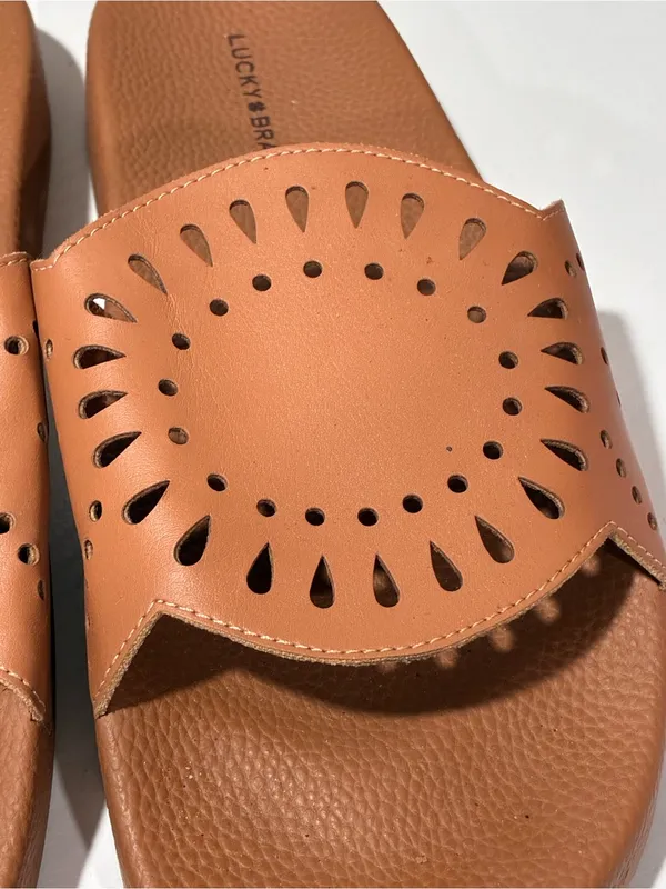 LUCKY BRAND Peetie Sandal In Cortado Eco Sheep Pu Brown Cutout Size 10 - Image 3