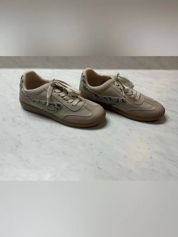 Dolce Vita Quantum Womens Size 9 Beige Snake Print Lace Up Comfort Sneakers - Image 2