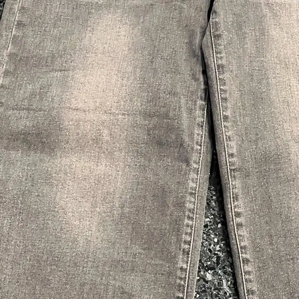 Women’s Size 8 Wide Leg Jeans - Image 2