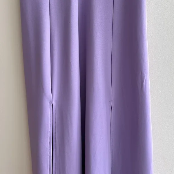 Amazon Lilac Purple Spandex Fitted Sweetheart Neckline Cocktail Dress with Slits, Medium - Image 3