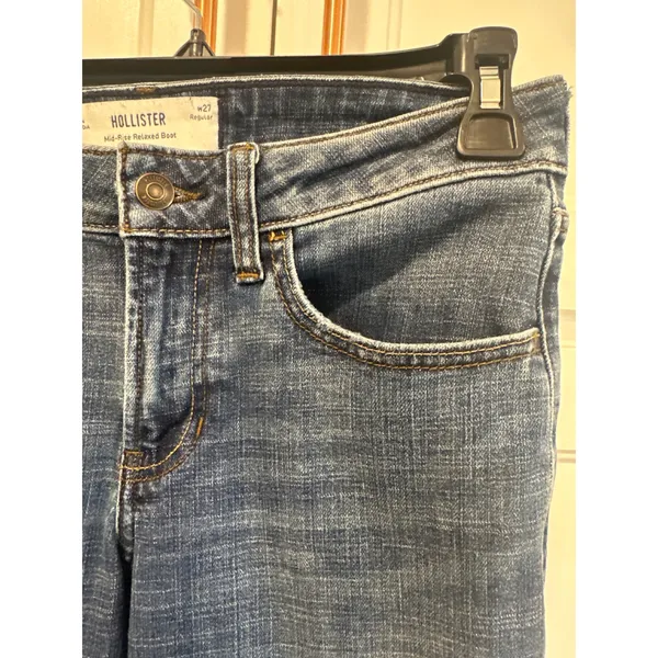 Hollister Mid-Rise Relaxed Bootcut Jeans Medium Wash Raw Hem 4R W27 casual read - Image 3
