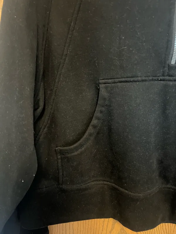 Black Quarterzip Sweatshirt Size L - Image 4
