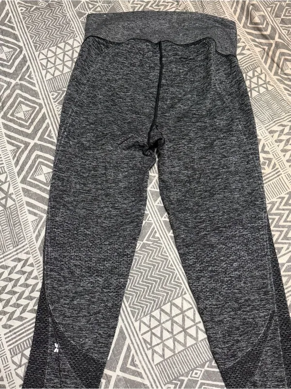 All in Motion High Rise Breathable Knit Leggings Heather Gray Size Large - Image 3