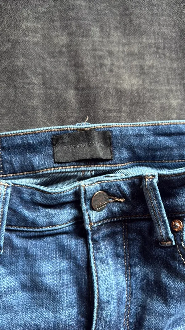 Buckle Black - Image 2