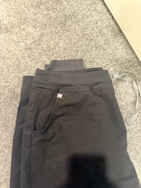 FIGS Scrub Pants - Image 4