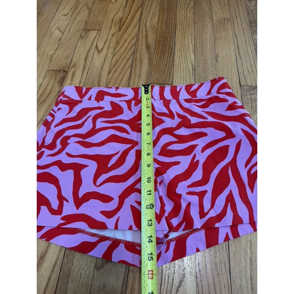 Spanx On The Go‎ Shorts in Red Pink Zebra Print Size Large - Image 7