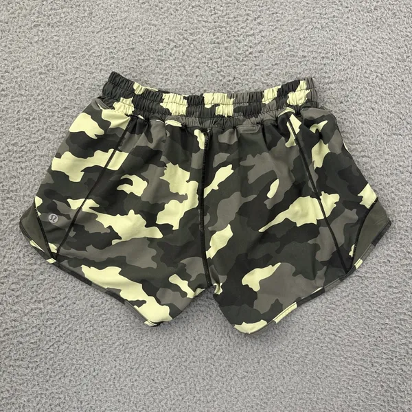 Lululemon Hotty Hot Low Rise Shorts 4" Heritage 365 Camo Green Athletic Women 6 - Image 2