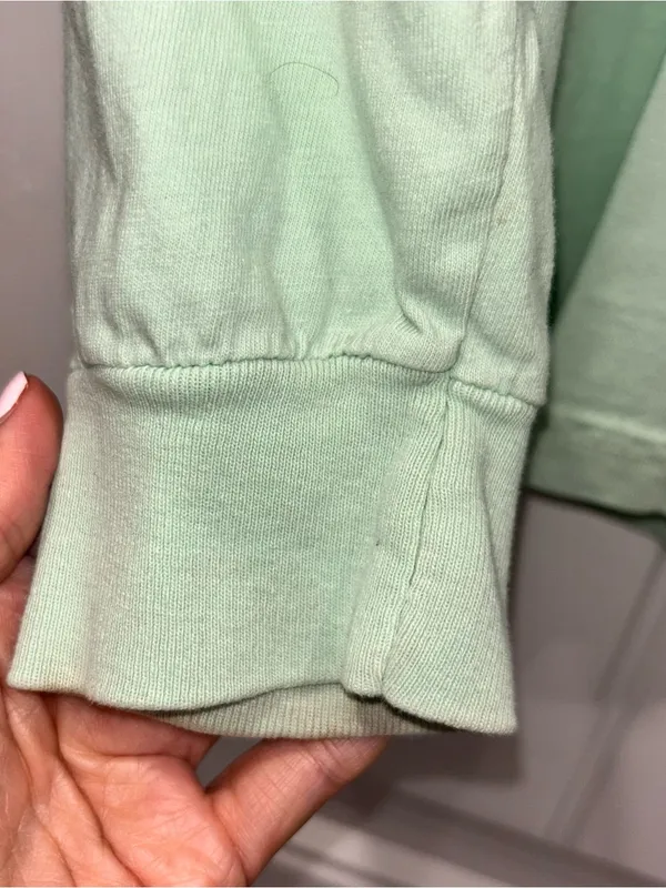 Comfort Colors Salty Dog Cafe Green Long Sleeve Tee Women’s Medium - Image 4