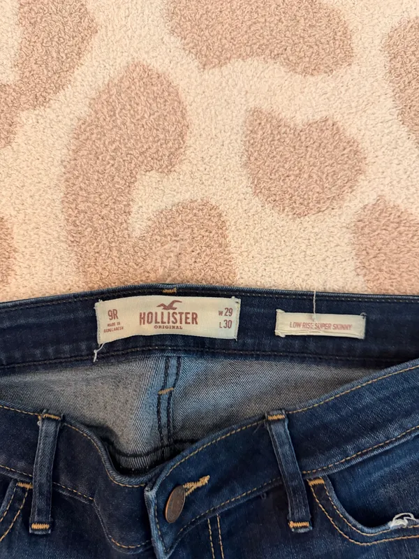 Hollister Jeans Ripped - Image 5