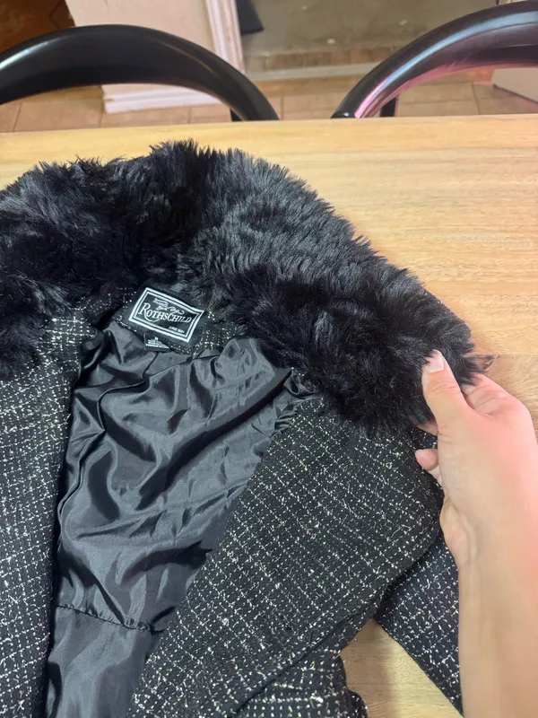 Rothschild Girls Coat Size 10/12 - Image 6
