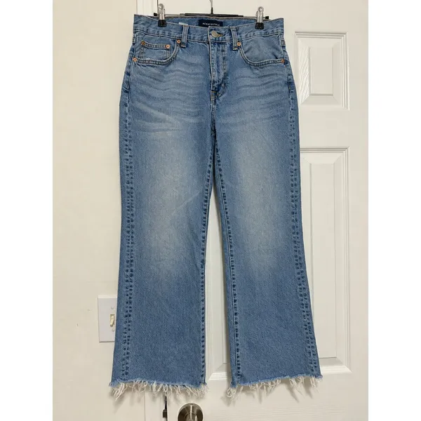 Aeropostale Boyfriend Flare Jeans Light Wash Raw Hem High Rise Size 4 Regular - Image 2