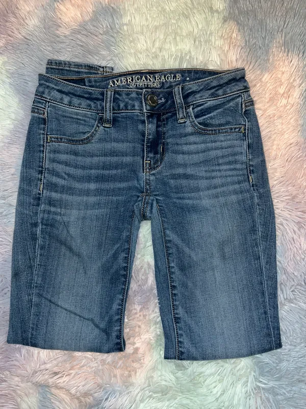 American Eagle Medium Wash Super Low Jegging - Image 2