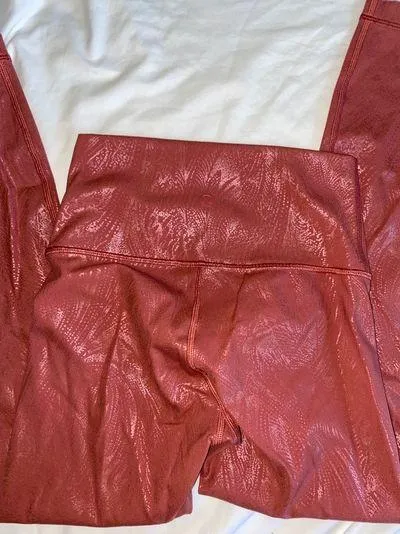 Lululemon Shine Leggings - Image 2