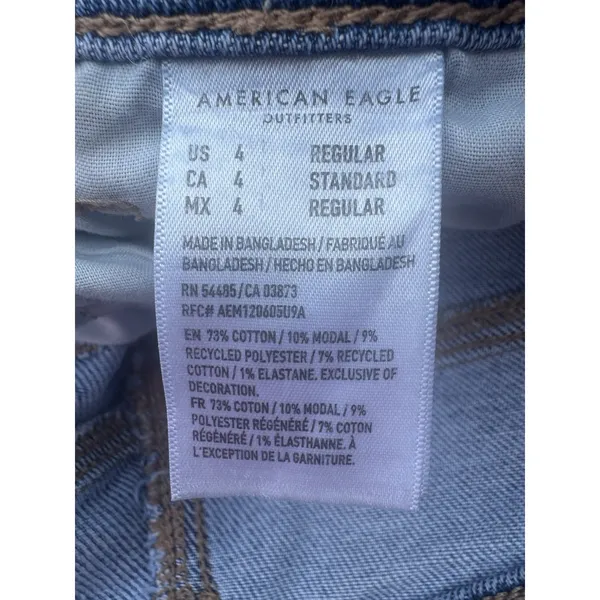 American Eagle Mom Straight Distressed Jeans Medium Wash Stretch‎ Size 4 Regular - Image 13