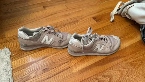 Light Pink New Balance Shoes - Image 6
