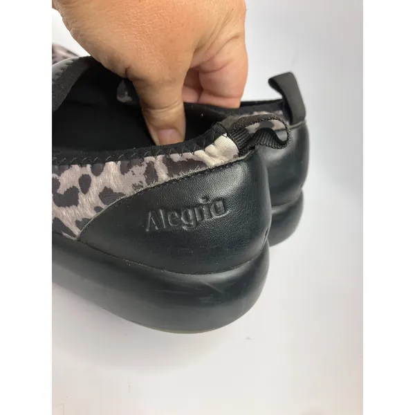 Alegria Slip On Shoes Womens 38 Grey Leopard Print Excellent Comfort Flats - Image 4