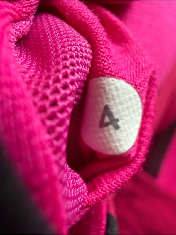 Lululemon Sports Bra Women's Size 4 Pink Orange Striped Active Wear Yoga Stretch - Image 4