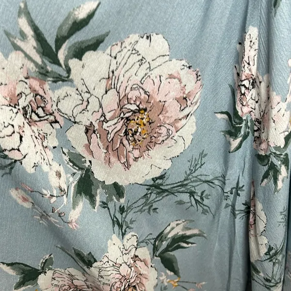 Light Blue Floral Rayon Crinkle maxi dress. Size XS. No brand tag. - Image 3