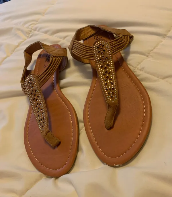 brown sandals Size 6 - Image 2