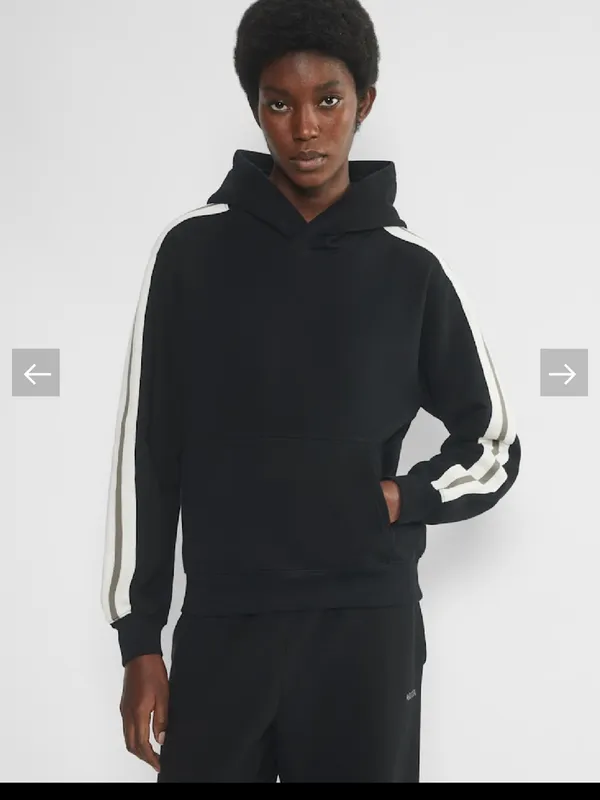 Women’s Aritzia Black Hoodie with White and Gray Sleeve Stripes - size XS - Image 5