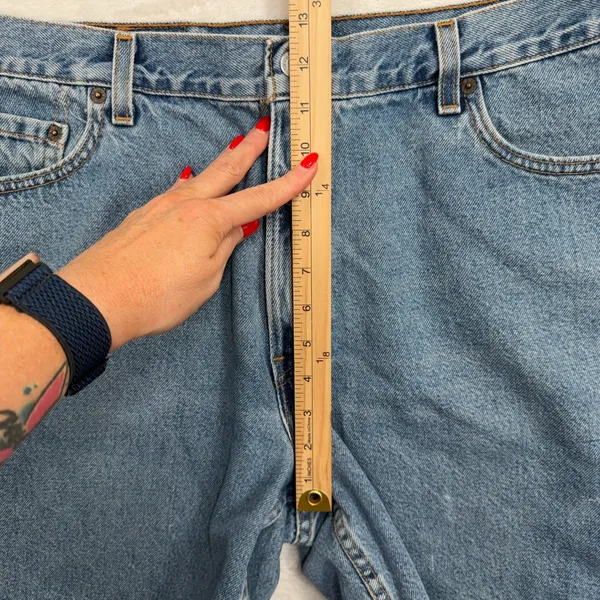 Vintage 90s Levi's 34 14 Shorts 550 Relaxed Fit High Rise Medium Wash Denim Boho - Image 11