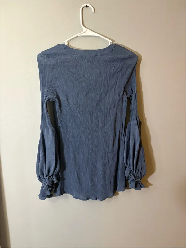 Cupio Slate Blue V-Neck‎ Textured Peasant Blouse - Image 3
