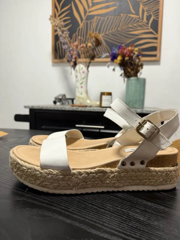 Steve Madden Platform Sandals - Image 2