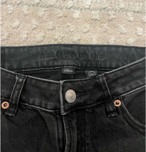 American Eagle Jeans - Image 4