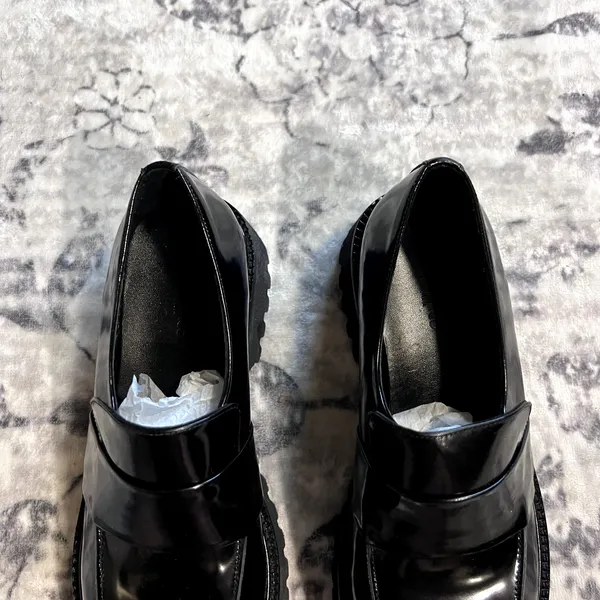 Tony Bianco Gisele Black Hi shine Lug Sole Loafer sz 38 - Image 3