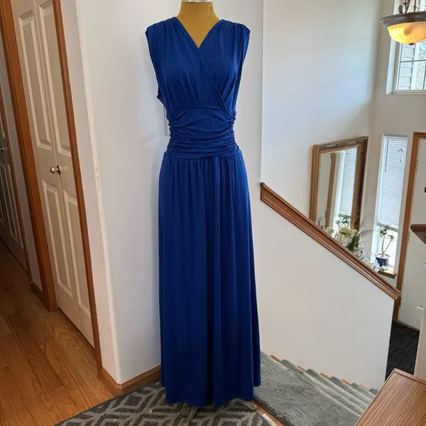 Plus Size Women Elegant V Neck Long Dress Sleeveless Wedding Evening Dress Gown - Image 5