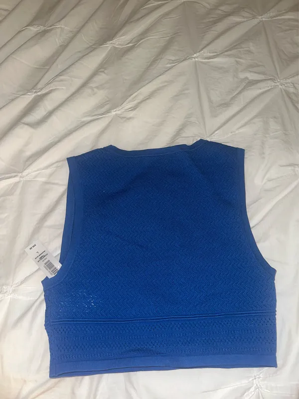 Aritzia Babaton Top - Image 3