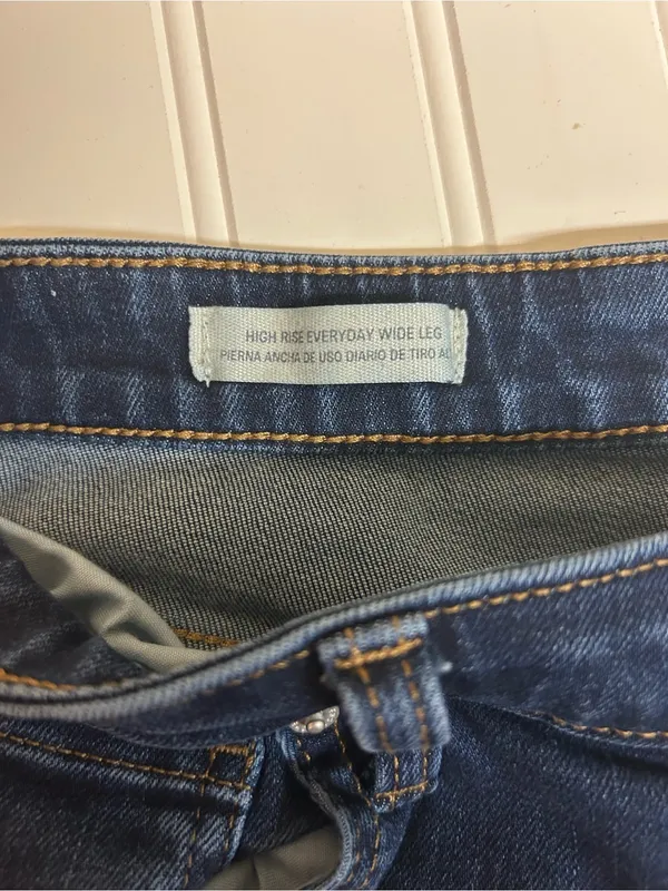 Universal Thread High Rise Everyday Wide Leg Jeans Size 10R - Image 6