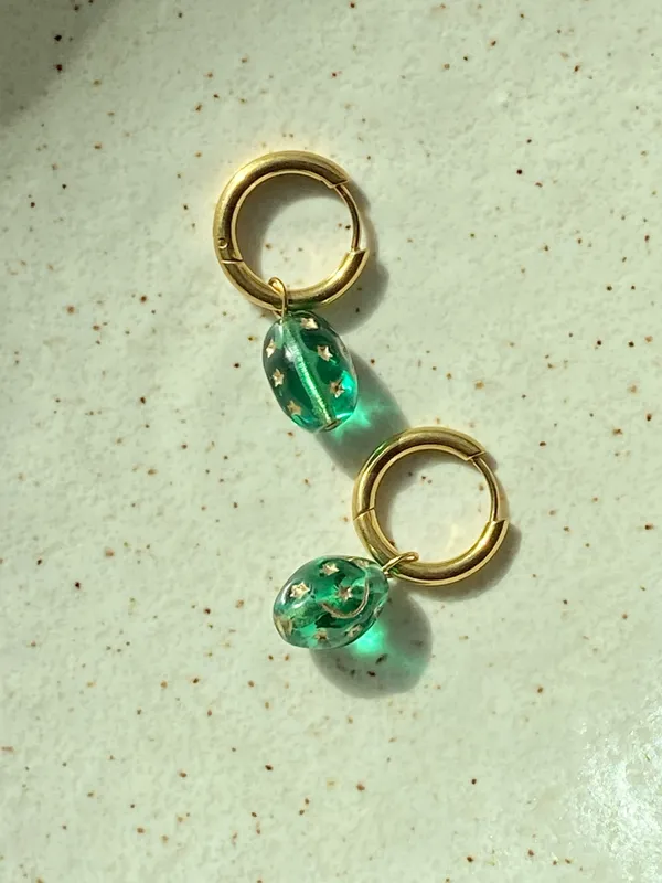 Handmade boho vintage fairy whimsical style quality Czech glass moon/star hoop earrings🌝🌠💚⭐️ - Image 2
