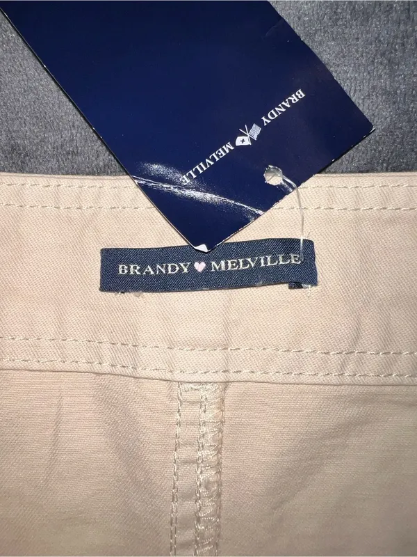 Brandy Melville John Galt Cargo Skirt One Size New with tag - Image 7