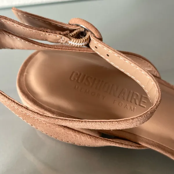 Cushionare Nude Suede Block Heel Sandals – Memory Foam – Size 8.5 – Excellent Condition - Image 3