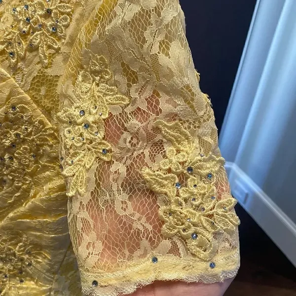 Women’s Yellow Lace Full Length Dress Mother of the Bride Small Train Size L - Image 8