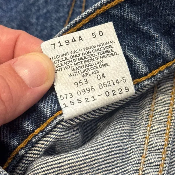 Vintage 90’s Levi’s 521 tapered fit jeans size 10 - Image 4