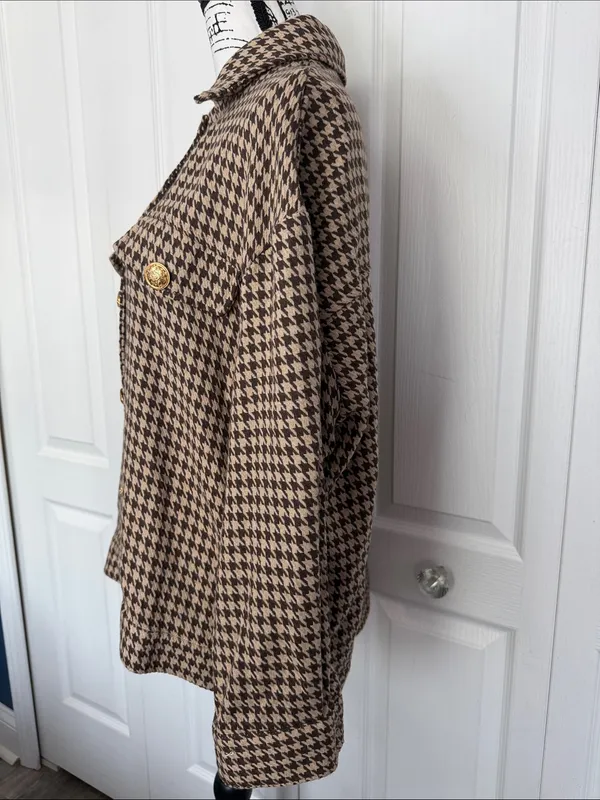 BloomChic Brown & Cream Houndstooth Button - Image 4
