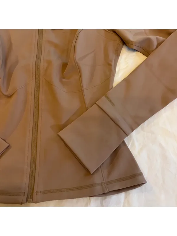 NEW Girlfriend Collective Women's Parker Seamed Jacket Woodsmoke Tan Active S - Image 2