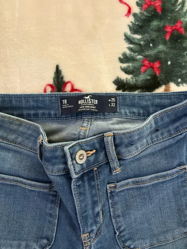 Hollister Jeans Low-Rise Bootcut - Image 3