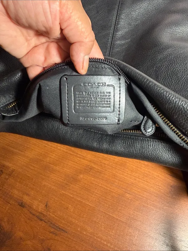 Coach Black Leather Shoulder Hobo Bag - Image 9