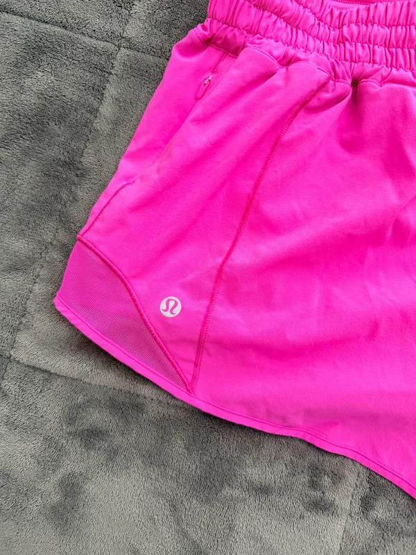 Lululemon Shorts 2.5" - Image 2